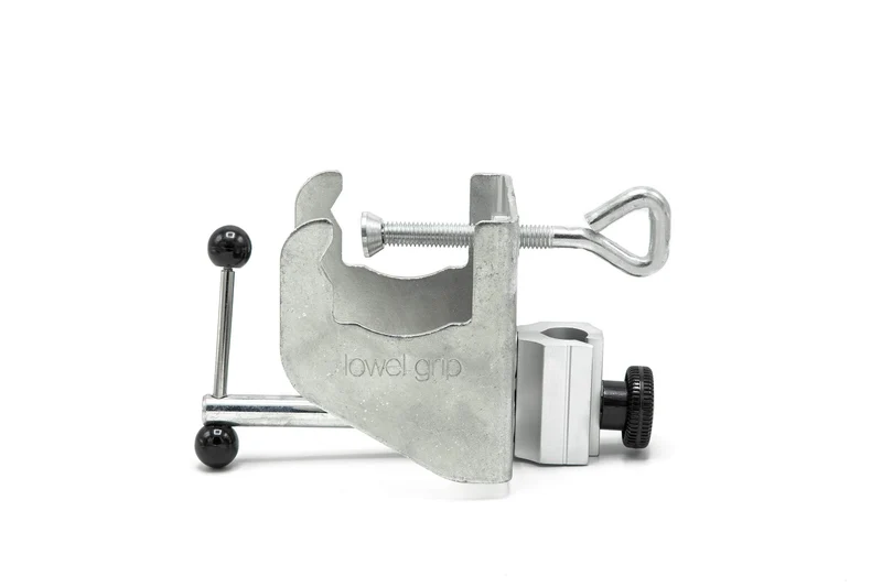 Lowel Grip