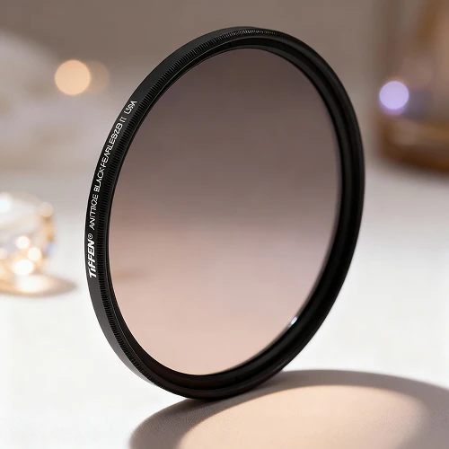 Tiffen Antique Black Pearlescent Filter (82 mm, 1/2 densitet)