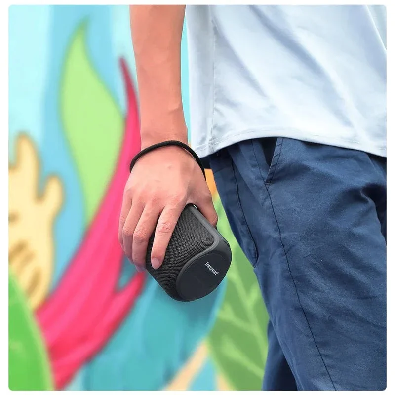 Small Portable Convenient Outdoor Waterproof Wireless Speaker