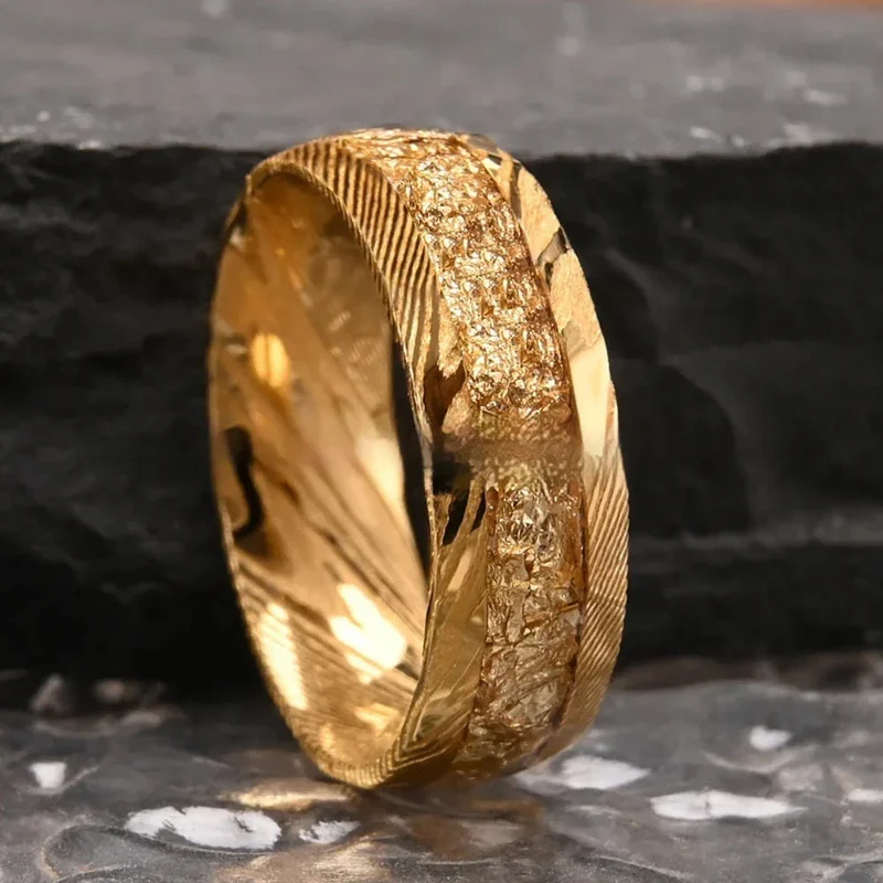 Middle Inlaid Gold Damascus Steel Ring