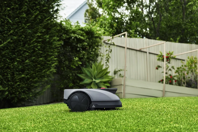 Ecovacs GOAT O600 RTK Robotic Lawn Mower