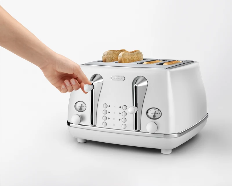 DeLonghi Icona Capitals 4 Slice Toaster Helsinki White