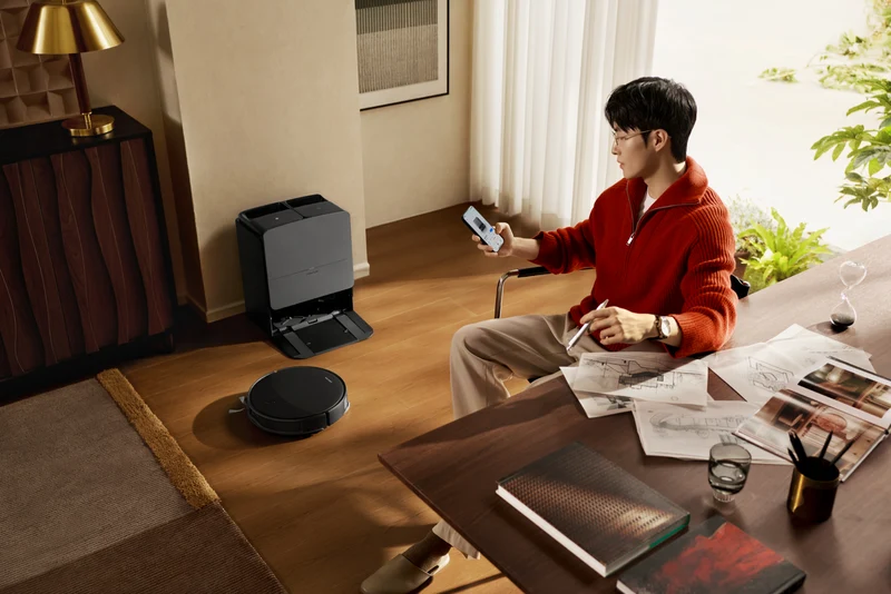 Roborock Saros 20 Robotic Vacuum