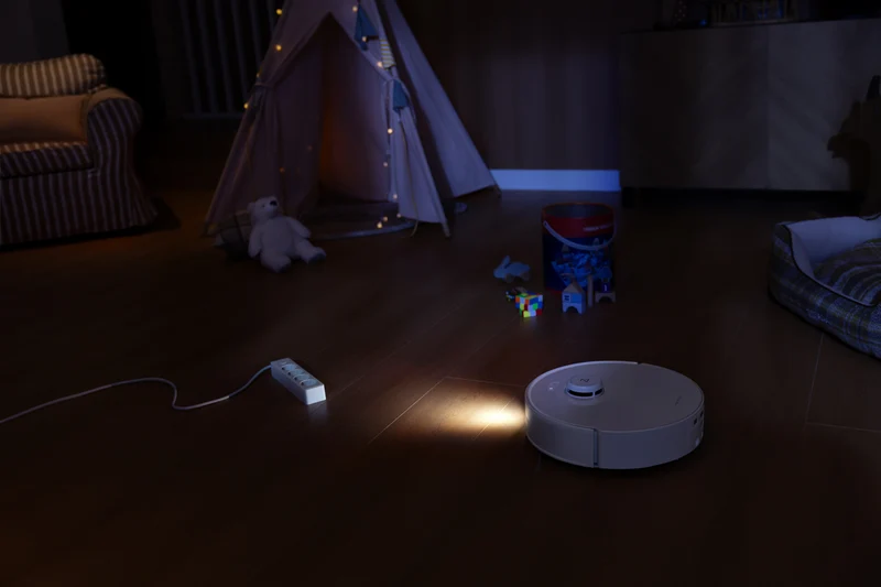 Roborock QRevo Curv 2 Flow Robotic Vacuum