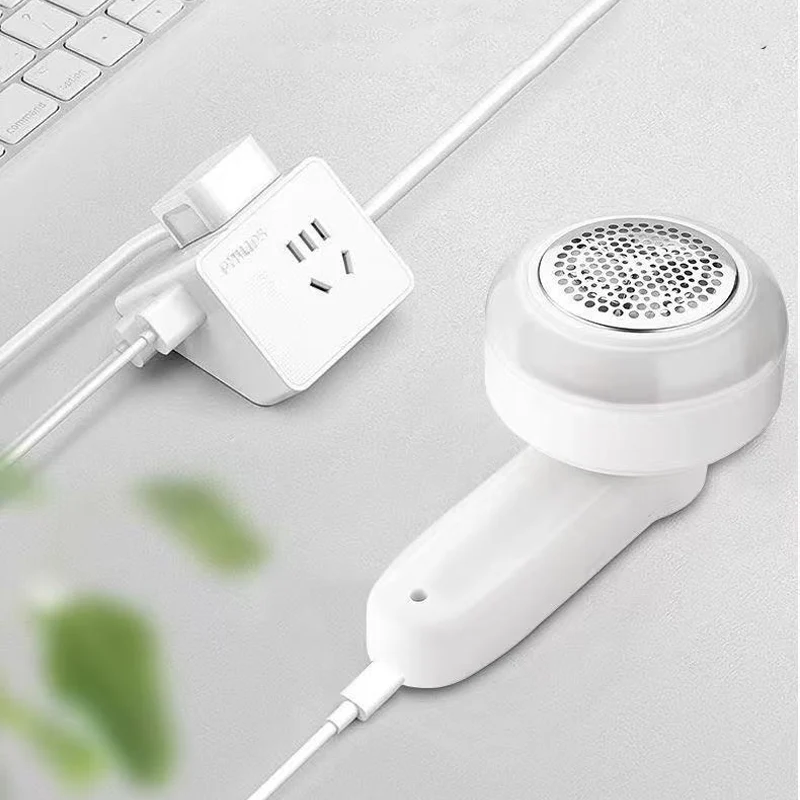 Genopladelig USB Fusselkniv med 3-klinge og sugefunktion til tøj