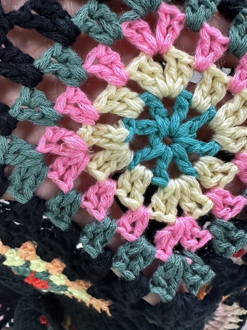 Håndlavet boho-kjole i farverig og komfortabel stil