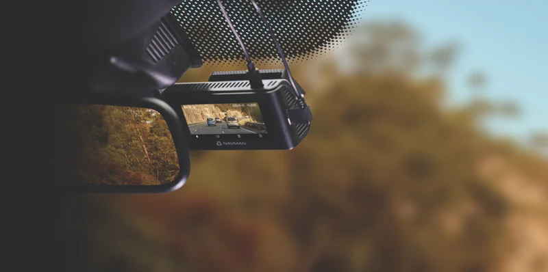 Navman MiVue True 4K DC Dash Cam
