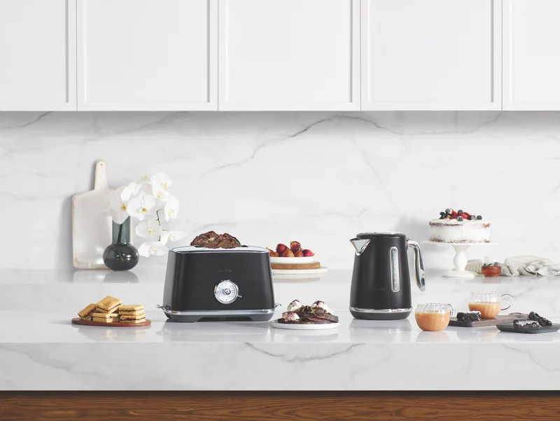 Breville Luxe Black Truffle Kettle