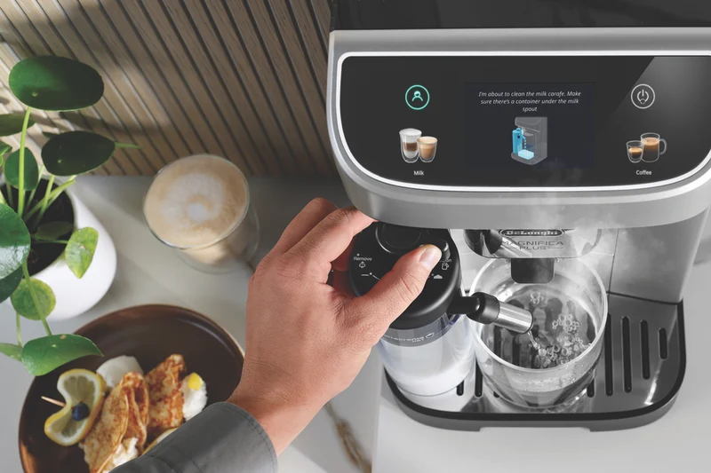 DeLonghi Magnifica Plus Fully Automatic Coffee Machine