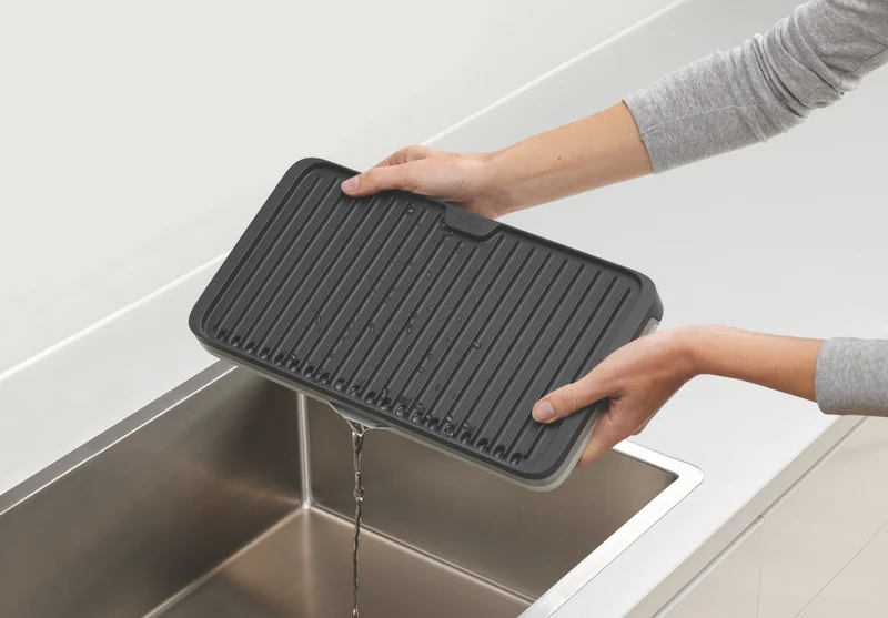 Joseph Joseph Tier Expandable Draining Mat - Grey