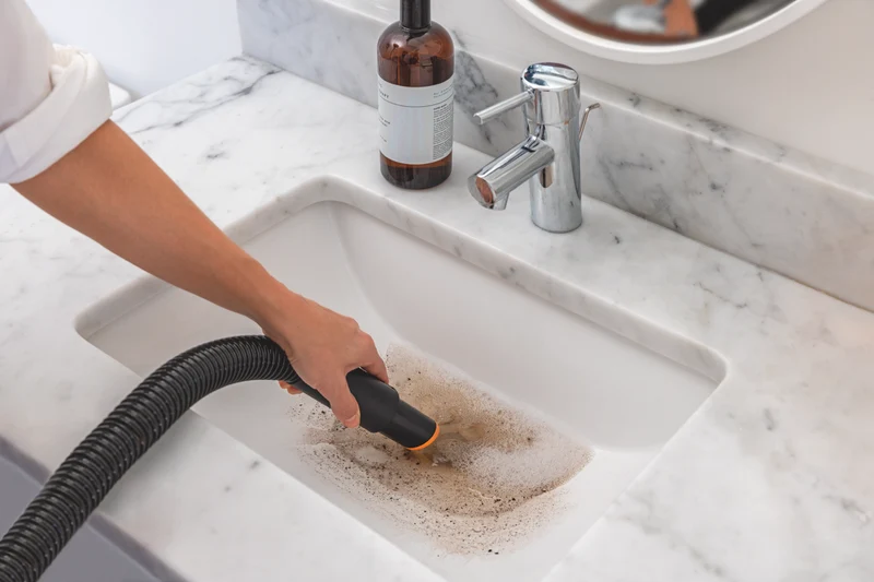 Shark MessMaster Portable Wet/Dry Vacuum