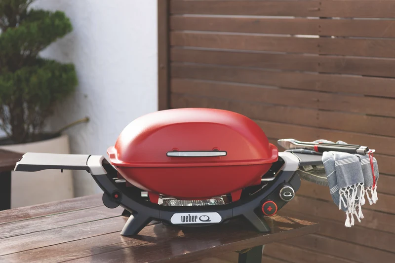 Weber Q 2600N+ LP Flame Red