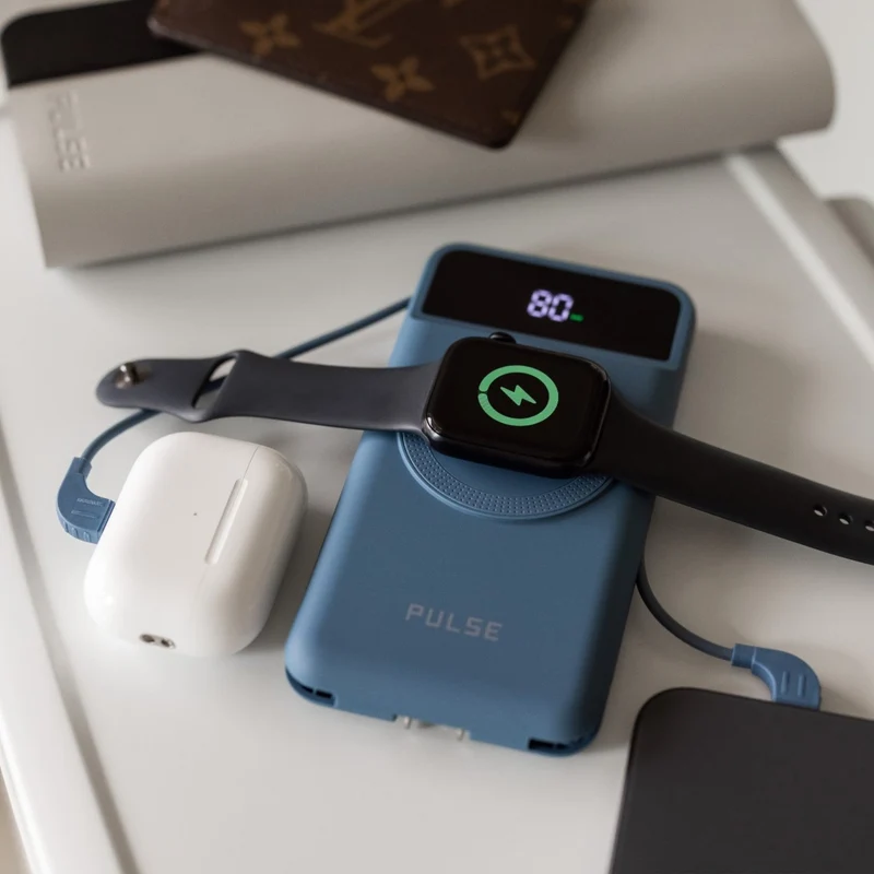 5-i-1 Powerbank 10.000 mAh - Reiselader med USB-C, Lightning, Qi og adaptere (2 stk.)