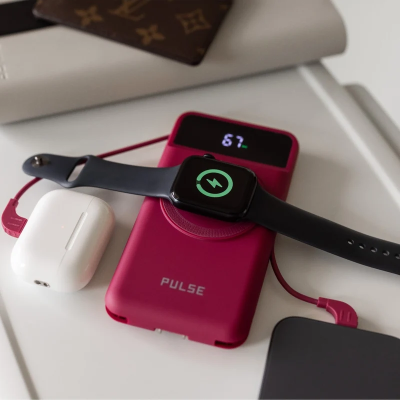 5-i-1 Powerbank 10.000 mAh - Reiselader med USB-C, Lightning, Qi og adaptere (2 stk.)