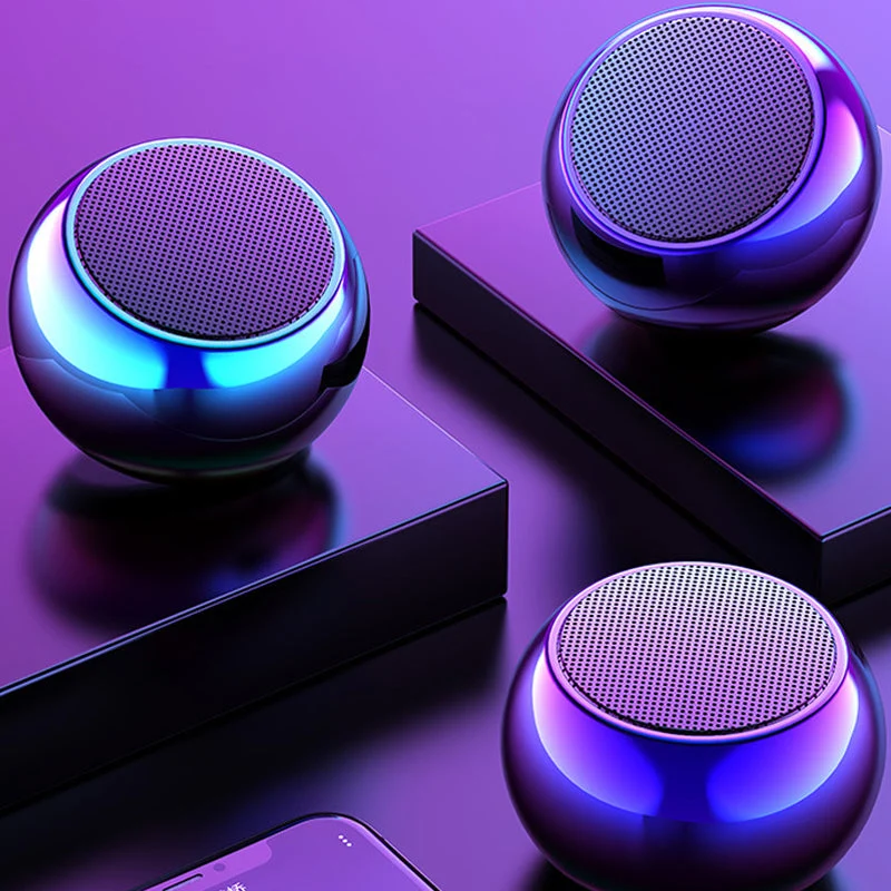 Kompakt Bluetooth-højttaler med 360° HiFi-lyd og 16 timers batteri