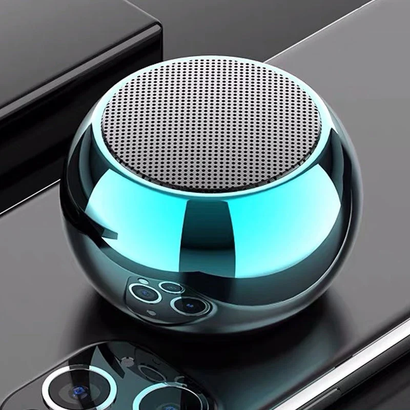 Kompakt Bluetooth-højttaler med 360° HiFi-lyd og 16 timers batteri