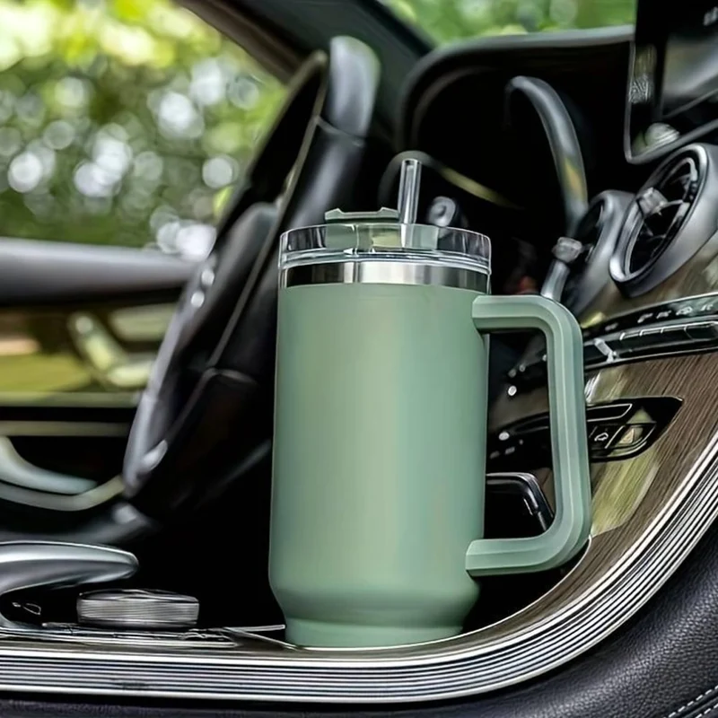 Tumbler termomugg 1200 ml med handtag, lock och sugrör