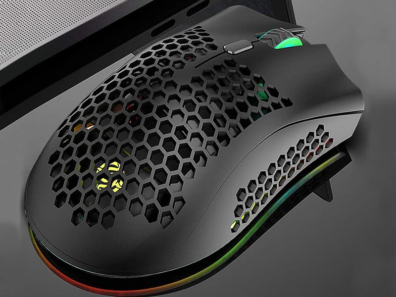 2,4 GHz spelmus med RGB-ljus och justerbar DPI