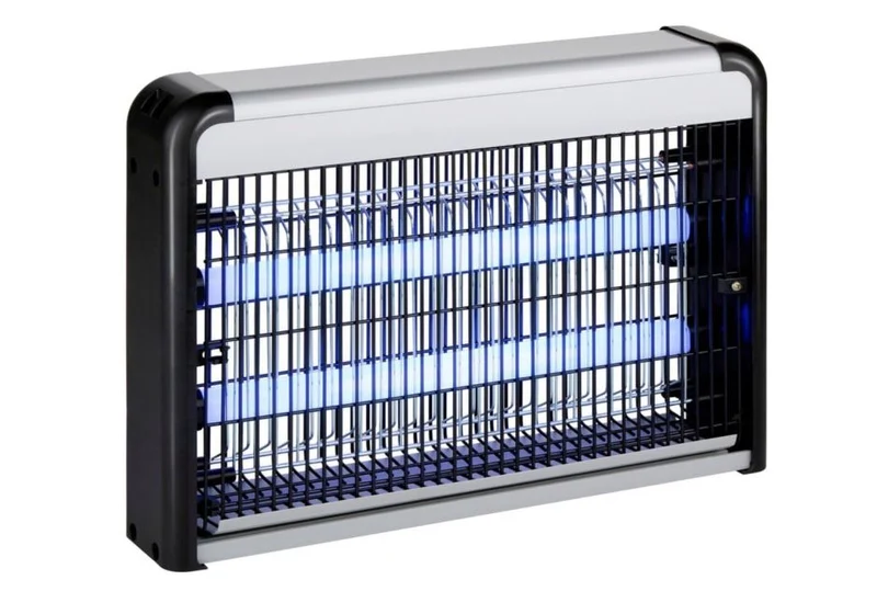 Grundig elektrisk insektslampa med UV-ljus och kedja – Täcker upp till 20 m²