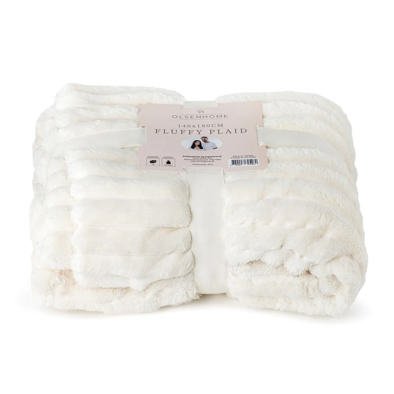 Fluffig pläd i off-white – Ultramjuk lyx