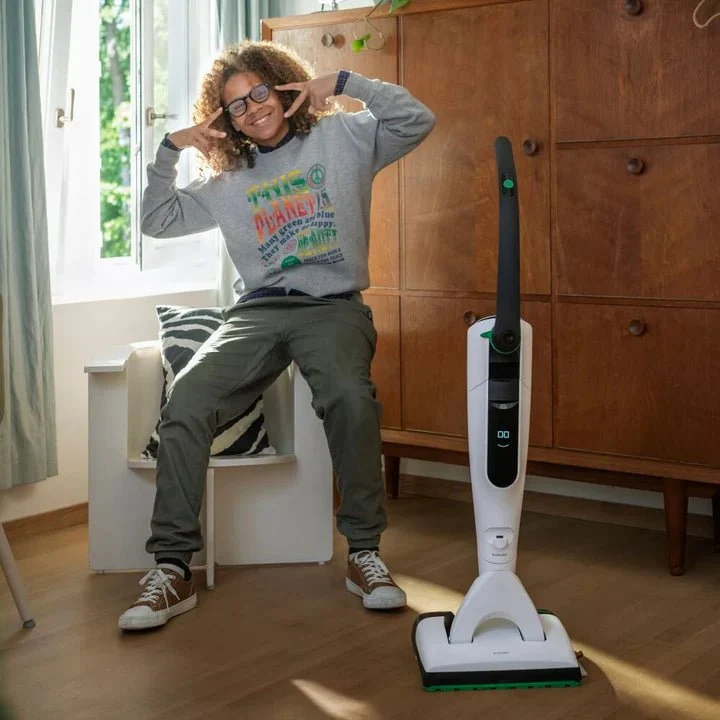 Kobold Cordless Vacuum (VK7) and 2 in 1 Vacuum Mop Attachment (SP7) Bundle