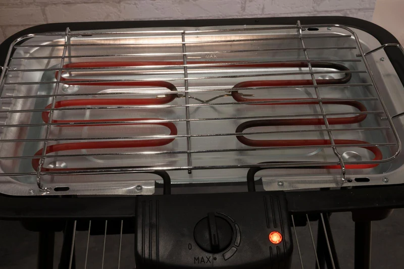 Alpina elektrisk grill 2-i-1 - för inomhus- och utomhusbruk