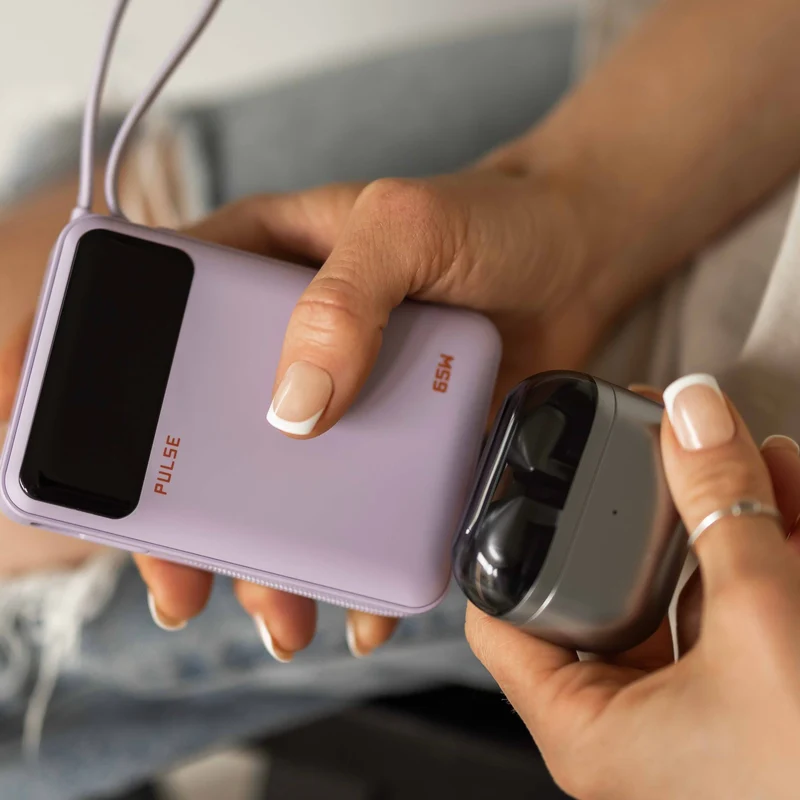 Kompakt 65 W Powerbank til laptop med 20.000 mAh og USB-C-kabel