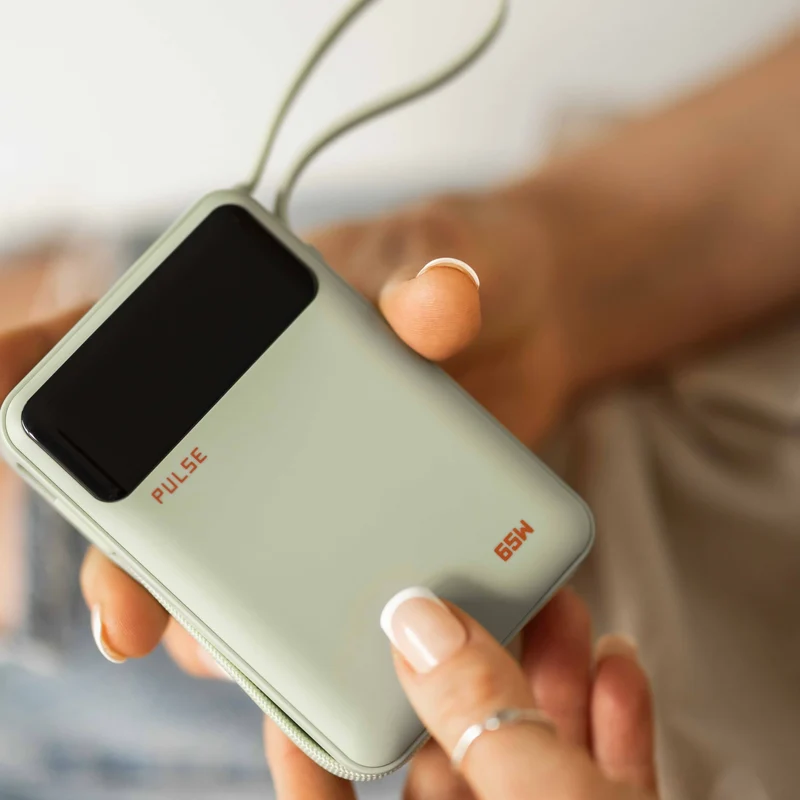 Kompakt 65 W Powerbank til laptop med 20.000 mAh og USB-C-kabel