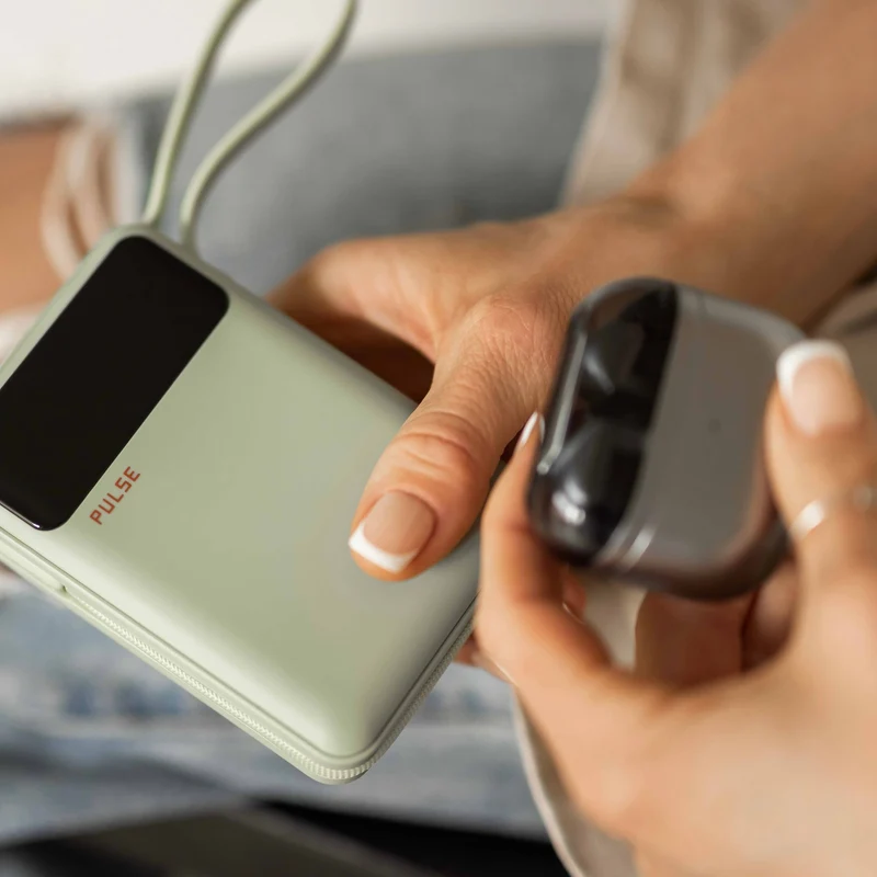 Kompakt 65 W Powerbank til laptop med 20.000 mAh og USB-C-kabel