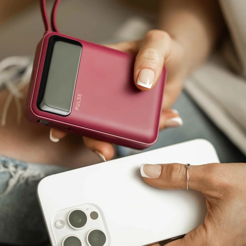 Kompakt 65 W Powerbank til laptop med 20.000 mAh og USB-C-kabel