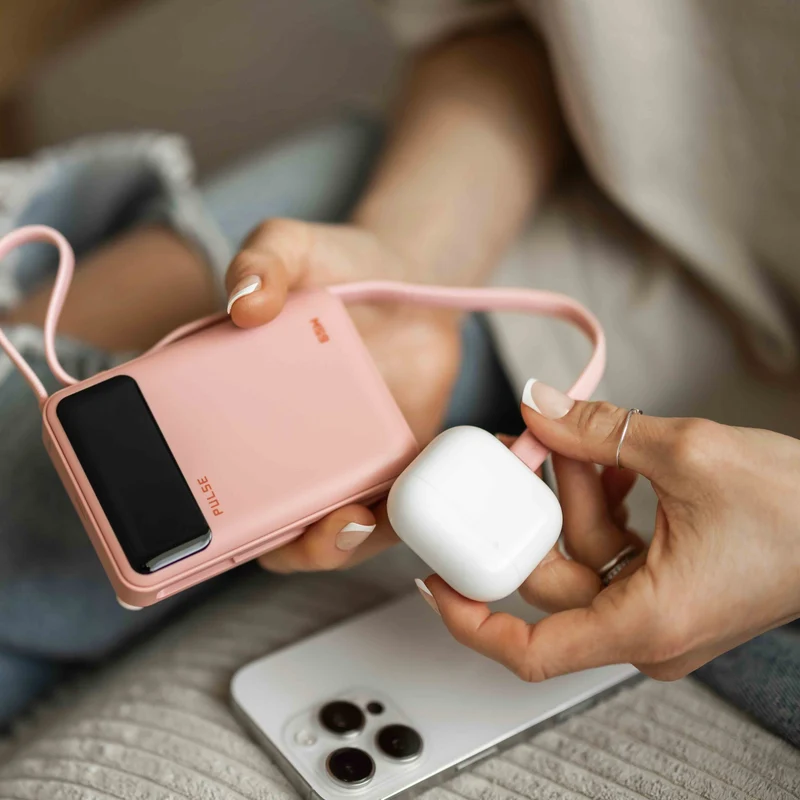 Kompakt 65 W Powerbank til laptop med 20.000 mAh og USB-C-kabel
