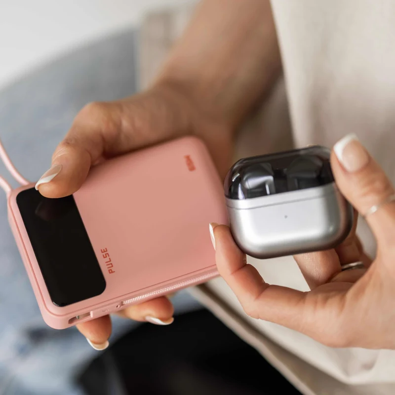 Kompakt 65 W Powerbank til laptop med 20.000 mAh og USB-C-kabel