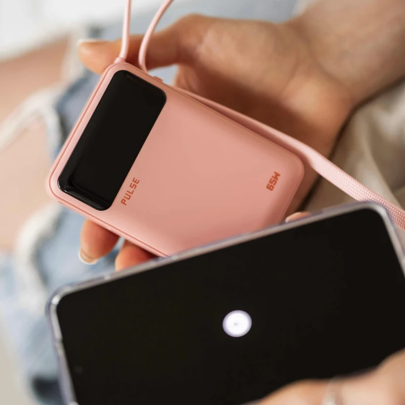 Kompakt 65 W Powerbank til laptop med 20.000 mAh og USB-C-kabel