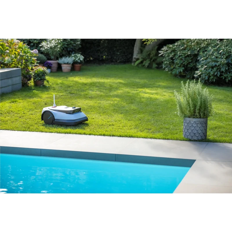 ECOVACS GOAT G1 Robotic Lawn Mower - DISPLAY MODEL