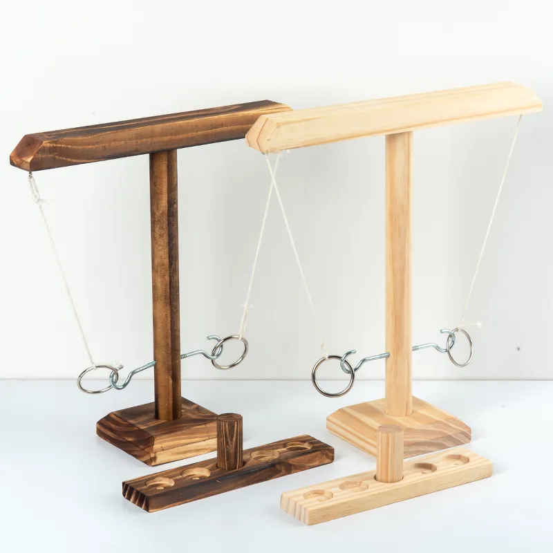 Wurfspiel mit Holzringen
