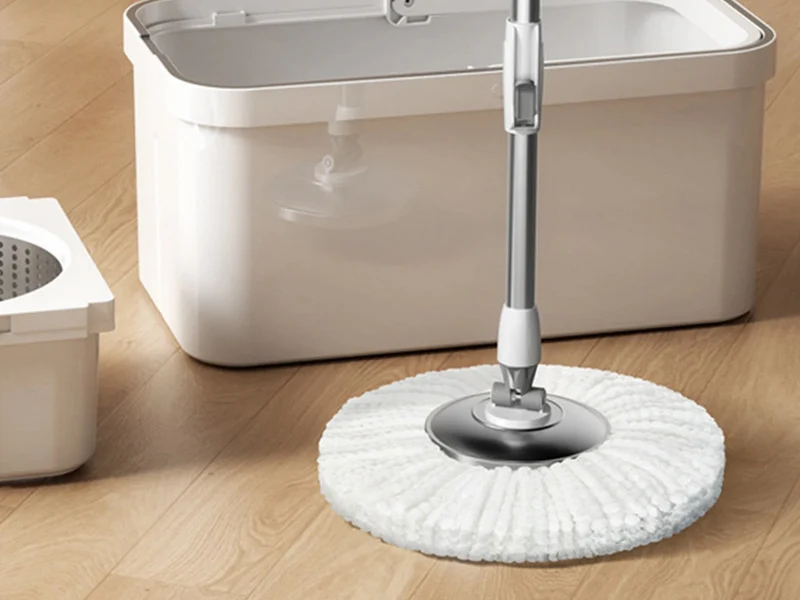 360 roterande mopp med 2x mikrofiberkuddar - effektiv och ergonomisk rengöring