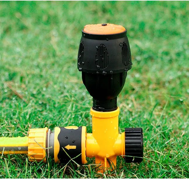 Automatisk vanding med 360° roterende plæne sprinkler – 20 m rækkevidde