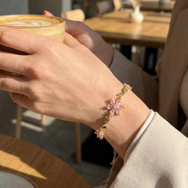 Jewelance™ BlossomBracelet 1+1 GRATIS: Blomma Blomblad Blomster Modearmband