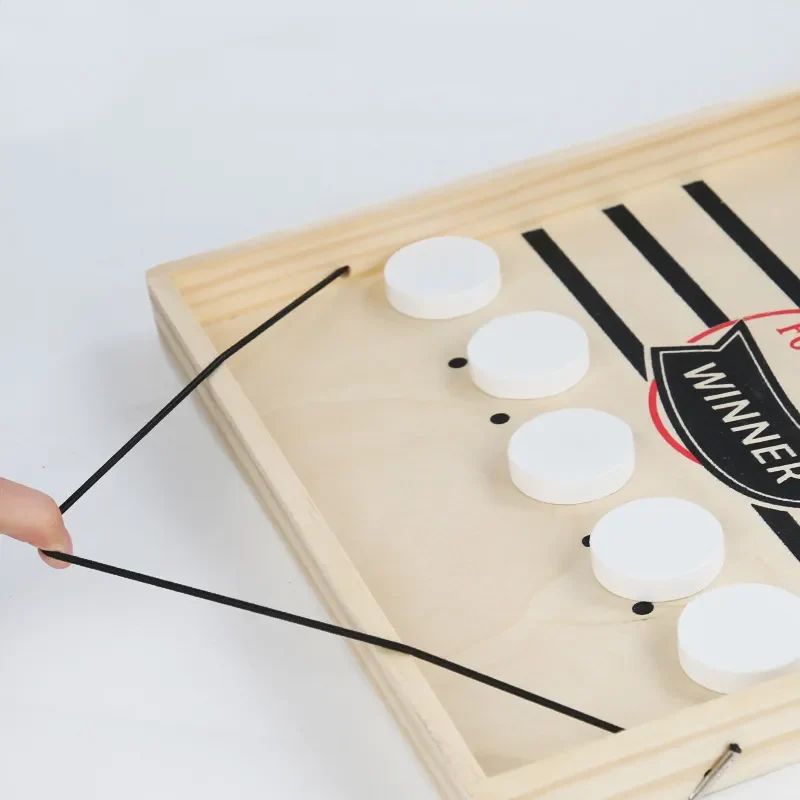 Slingshot Brætspil med Strategi og Sjov