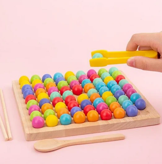 Montessori Logisk Spil med Perler – Fremmer Farveteori og Tankefærdigheder
