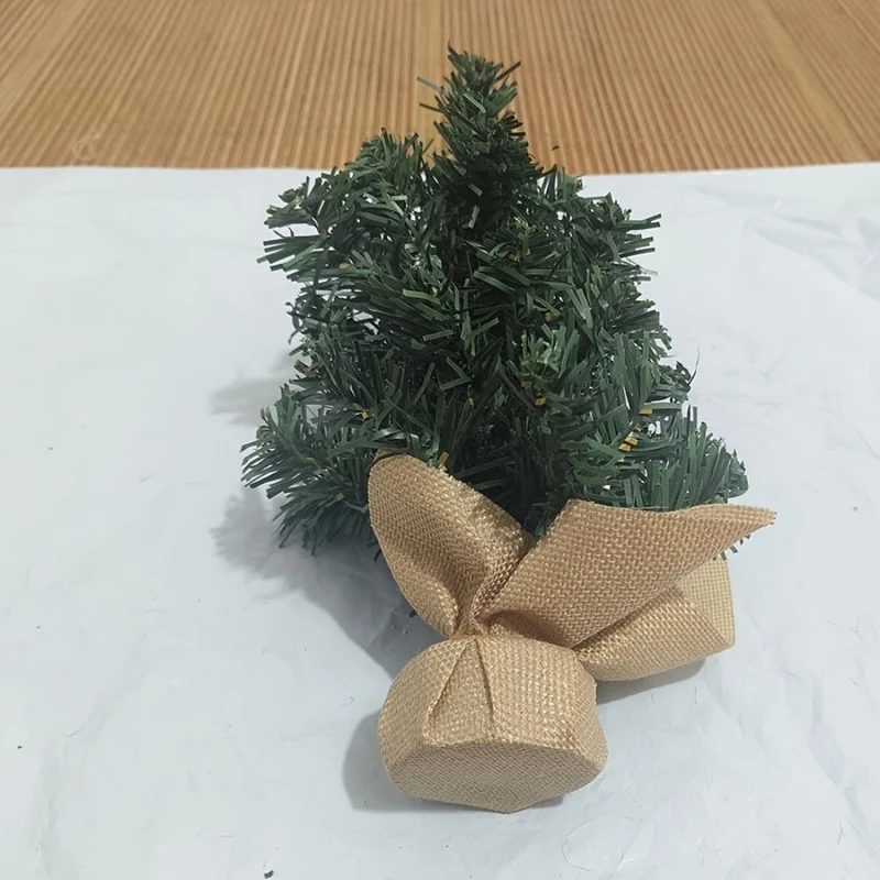 Rustikalt Juletræ med Jute-base til Borddekoration