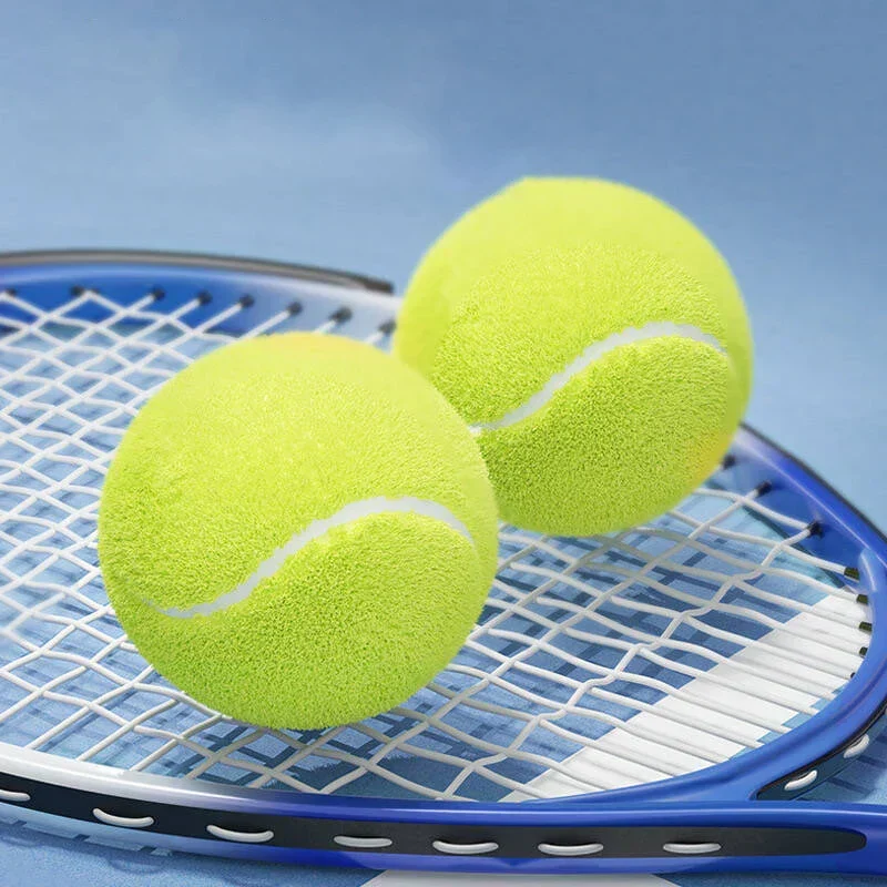 Selbsttrainings Tennis Trainer mit Rückprallball und Schnur