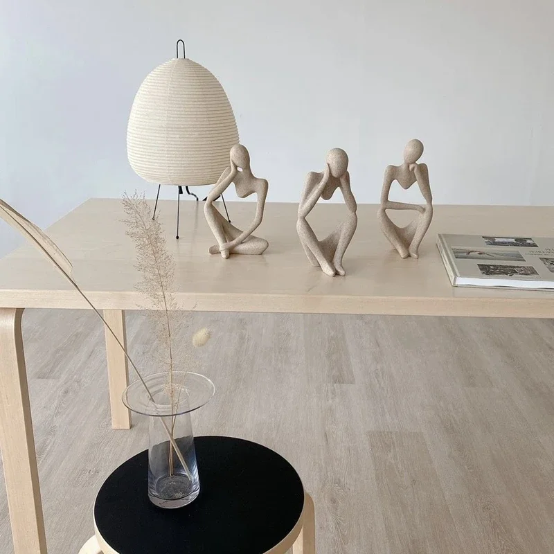 Minimalistisk dekoration med abstrakt design