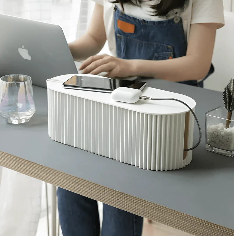 Kabelopbevaring i minimalisk macarondesign - Organizer til opladere og kabler