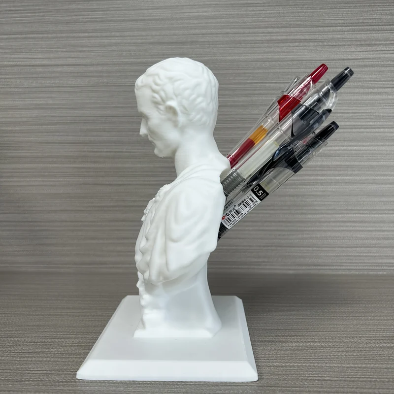 César Pen Holder – Kreativt Penne Stativ fra Julius Cæsar