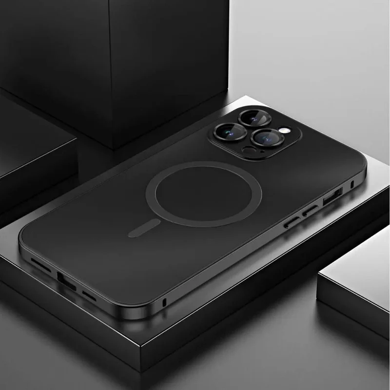 Slank beskyttelse til iPhone med magnetisk metalcover