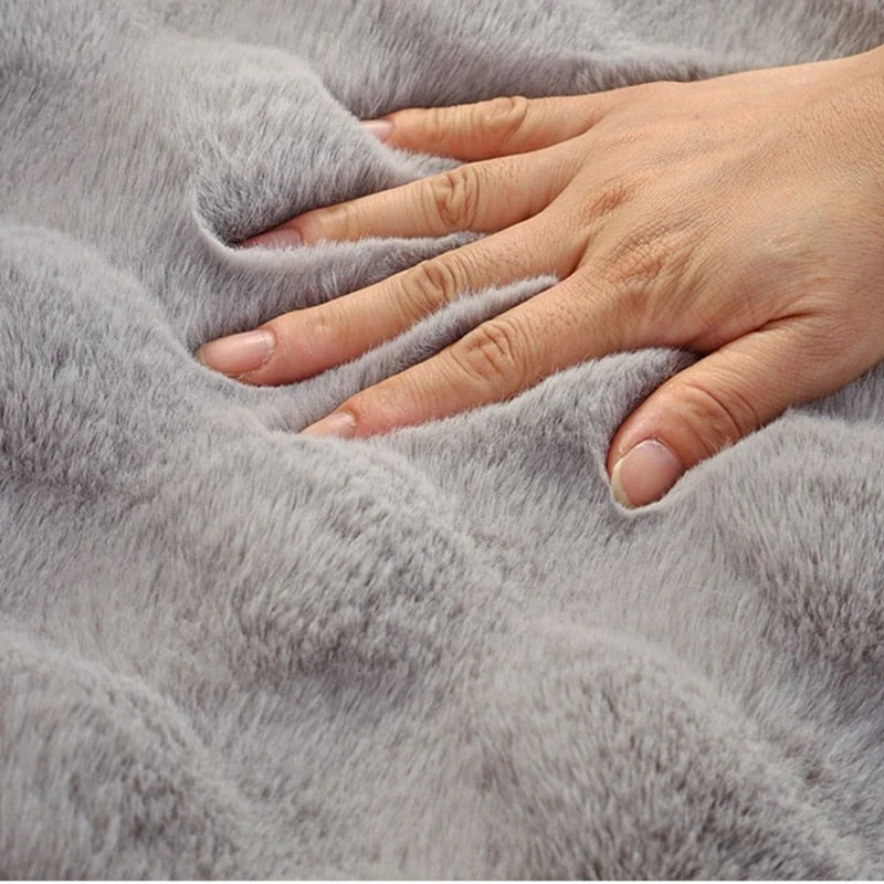 Snuggly Comfy Plush Sofapude