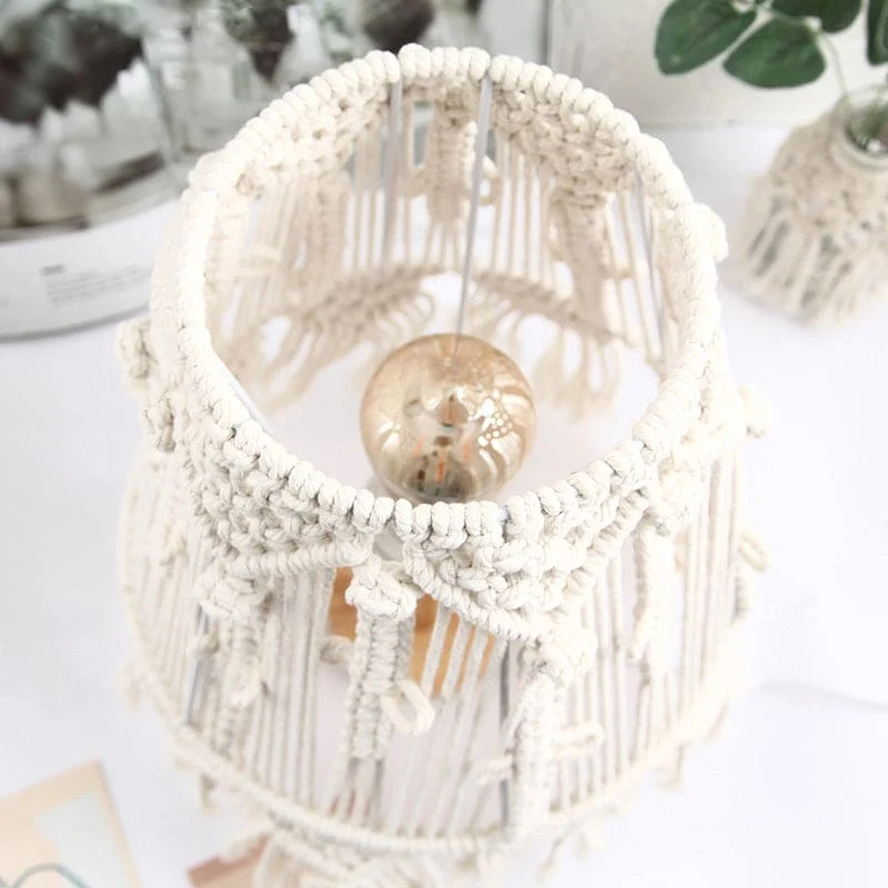 Bordlampe i Flettet Reb – Skab Hygge og Stil i Dit Hjem