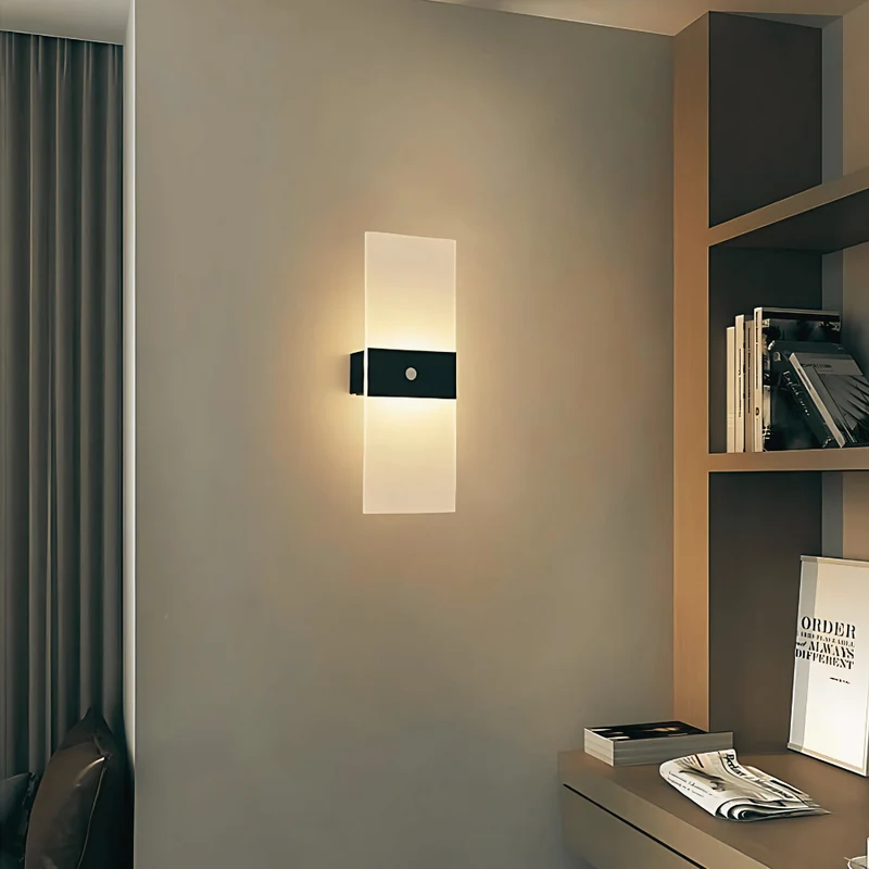 Trådløs LED Væglampe med Sensor – Moderne og Fleksibel Belysning