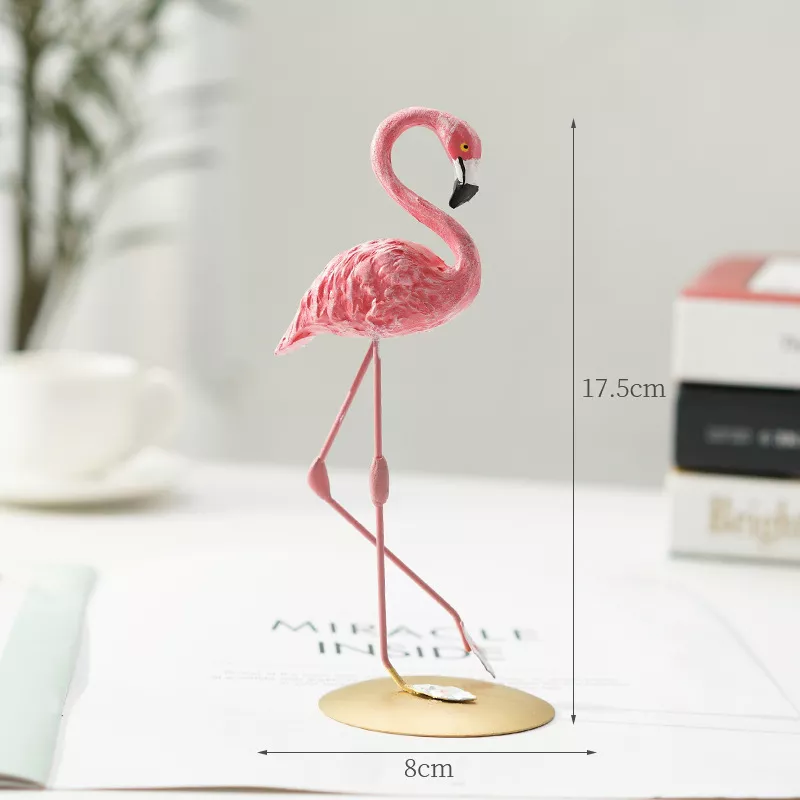 Moderne dekoration af flamingo figur i harpiks